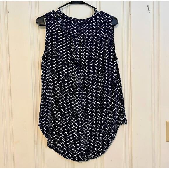 Garnet Hill Women's 8 blue white polka dot 100% silk button down sleeveless top - Picture 3 of 4